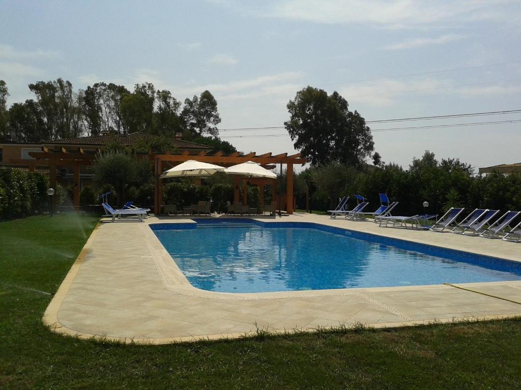 Hotel Villa Aurora Latina Exterior foto